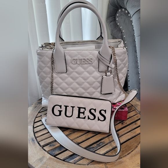 Designer Handbags - Picture 2 of 7